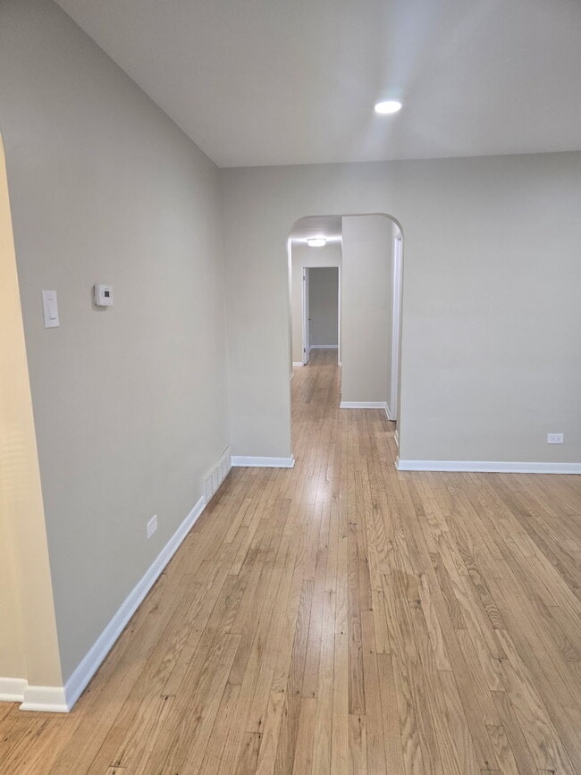 Building Photo - 4116 W 109th St