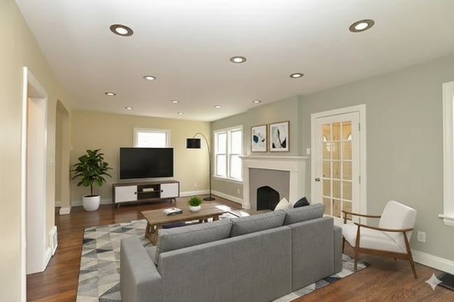 Building Photo - 3599 Grosvenor Rd