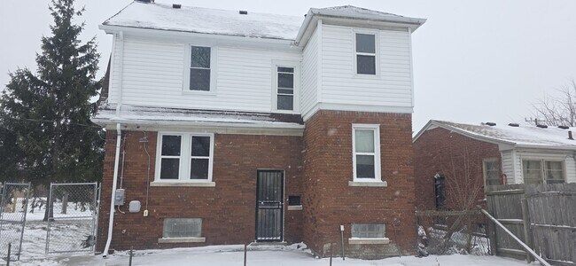 Building Photo - 10428 Marne St