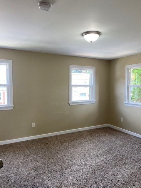 Building Photo - 2447 Duke St