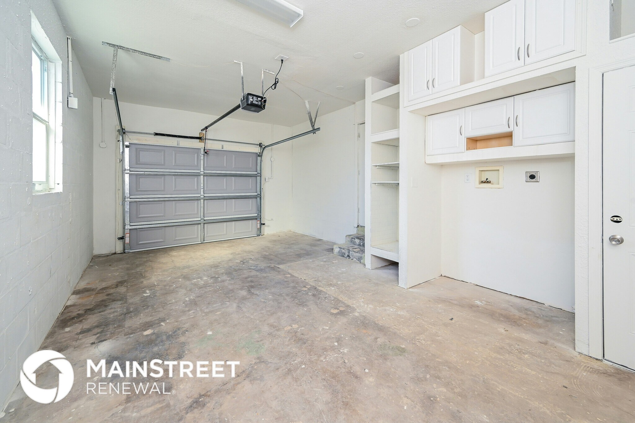 Building Photo - 3750 28th Ave N