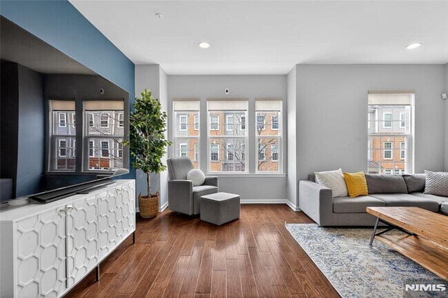 Building Photo - 56 Wesmont Drive