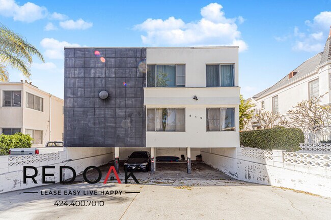 Building Photo - 819 N Edinburgh Ave