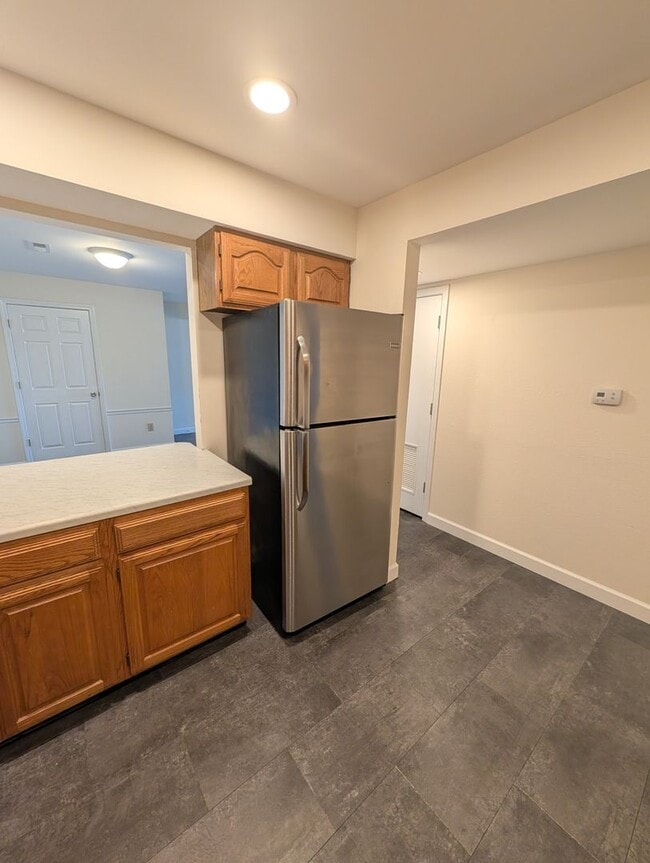 Building Photo - 2 Bed/ 2 Bath- Village South Condominiums - Available NOW!