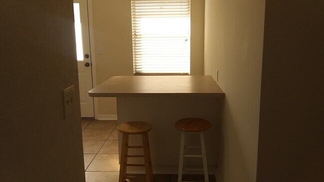 Building Photo - 5168 Taylor Ave