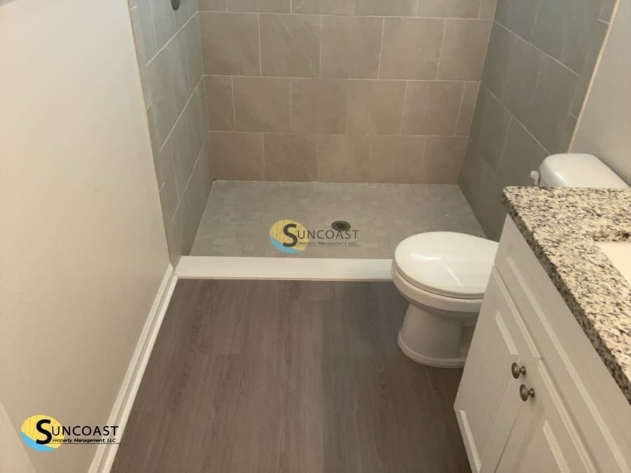 Building Photo - 8478 Seville Ave