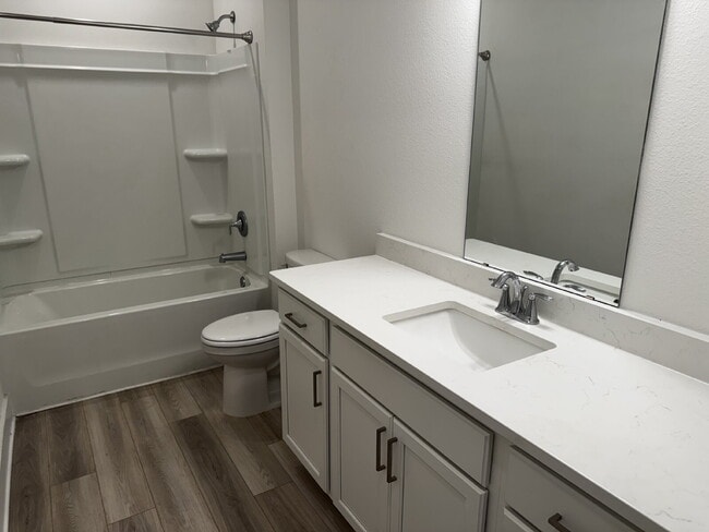 Building Photo - 157 Blooming Cv