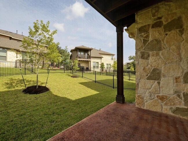 Building Photo - 7320 Bandera Ranch Trail