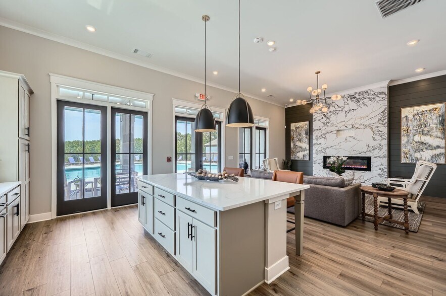 Building Photo - 143 Pyrus Ln