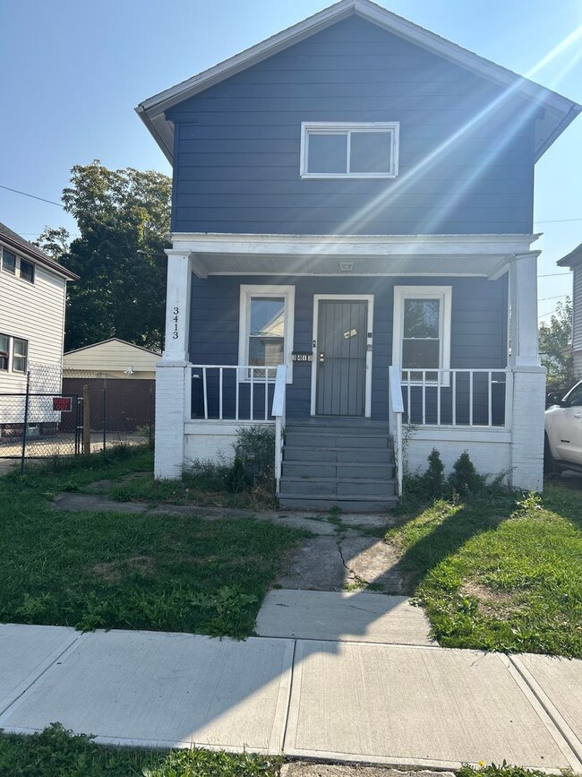 Primary Photo - 3 bedroom, 1 bath single family house