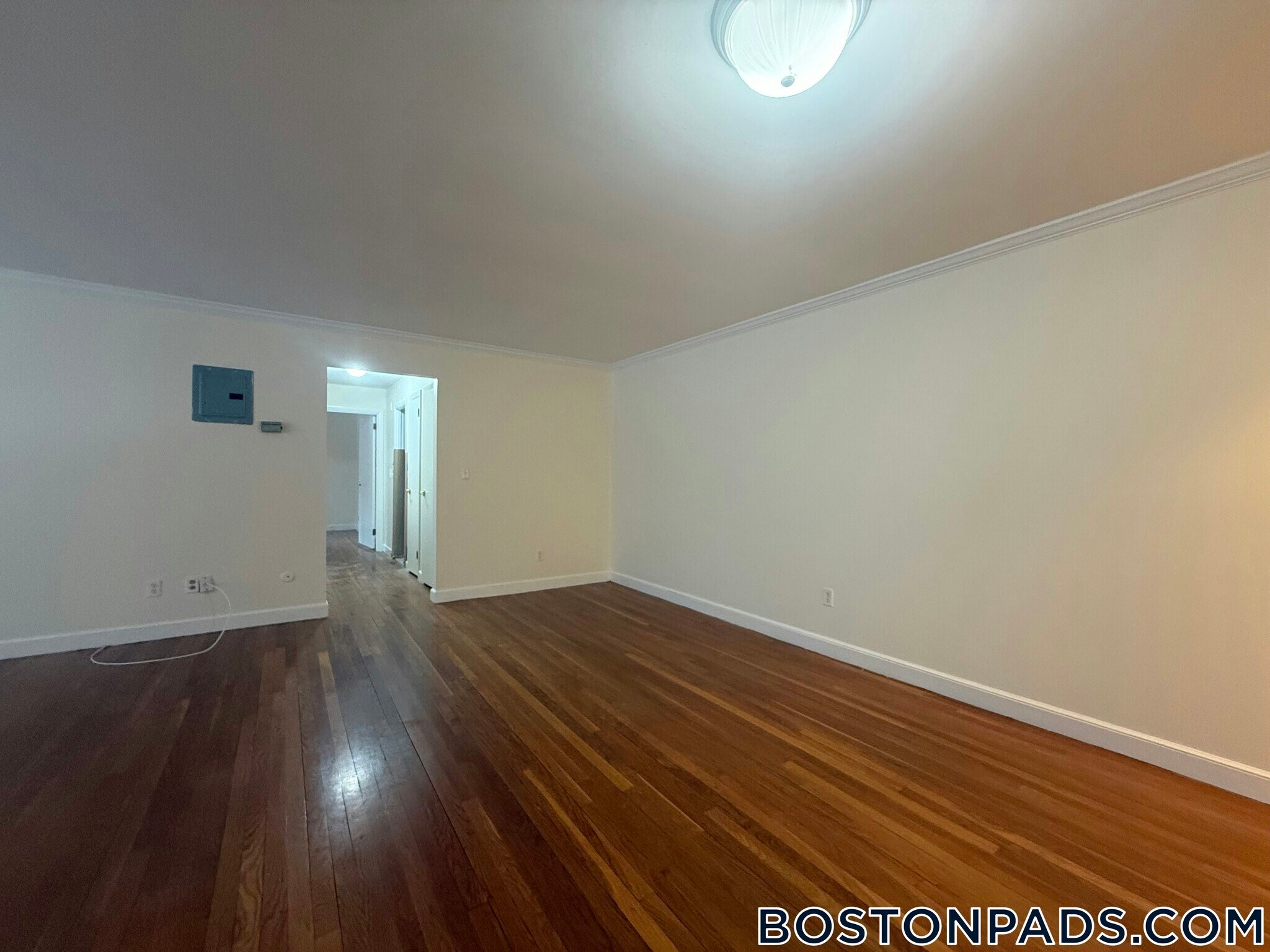 Building Photo - 17 Captain Parker Arms