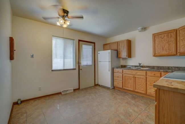 Building Photo - 5809 Balsam Rd