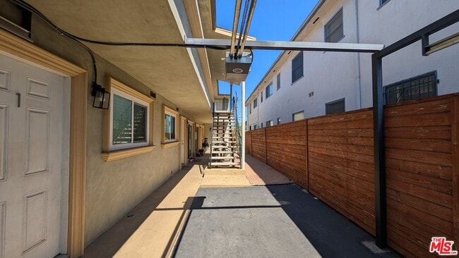 Building Photo - 1728 S Robertson Blvd