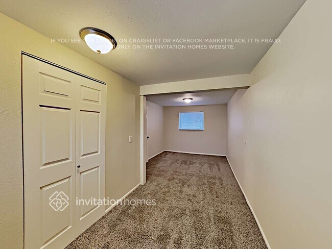 Building Photo - 13595 Green Ct
