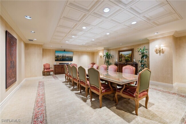 Building Photo - 4021 Gulf Shore Blvd N
