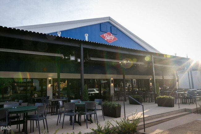 Building Photo - 1456 Barton Pl Dr