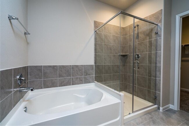 Building Photo - 5502 Pleasant Falls Dr