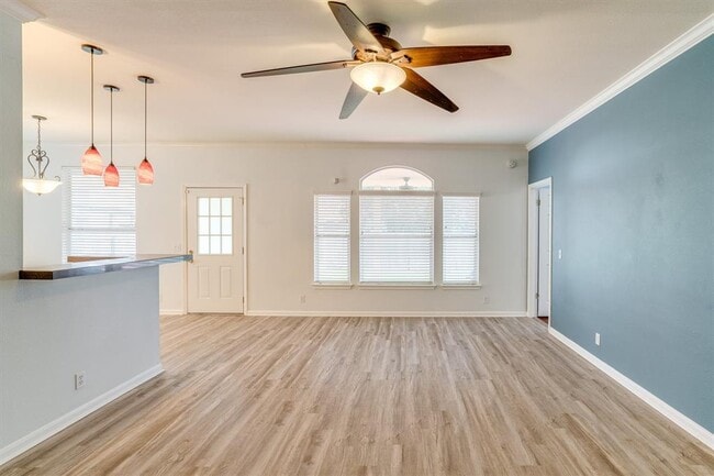 Building Photo - 2300 Wisteria Way