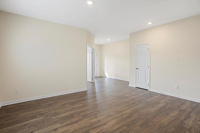 Building Photo - 4140 Bentwood Cove Dr