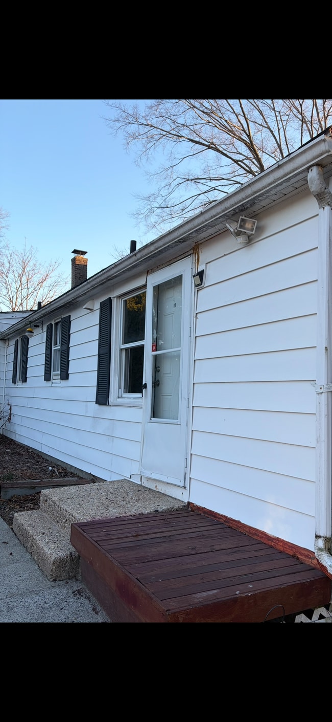 Building Photo - 180 Wessels Ave