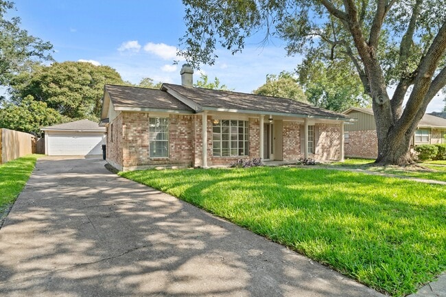 Building Photo - 13542 Wimbledon Dr