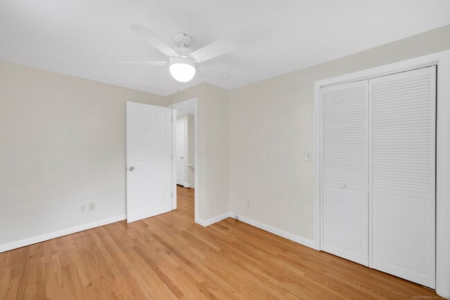 Building Photo - 36 Westmoreland Dr