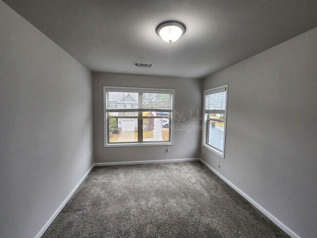 Building Photo - 5208 Pinnacle Walk