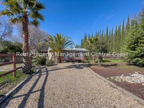 Building Photo - 9393 Eagle Vista Way