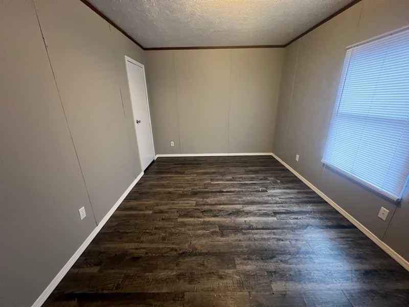 Building Photo - 58 Locust St