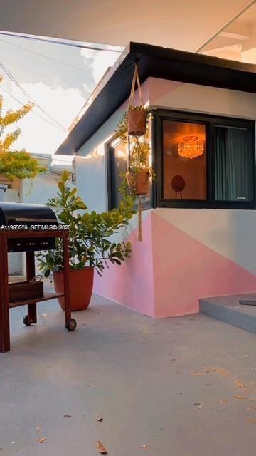 Building Photo - 13654 NE 20th Pl