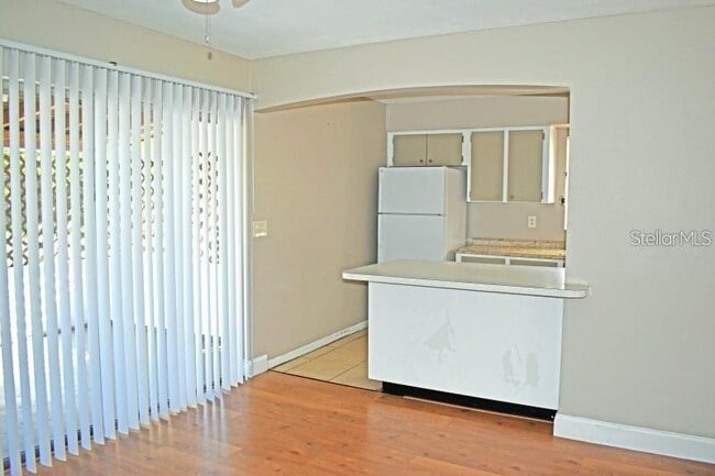 Building Photo - 1002 Cobblestone Dr