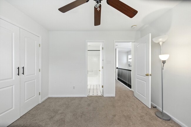 Building Photo - 3018 Silver Charm Cir