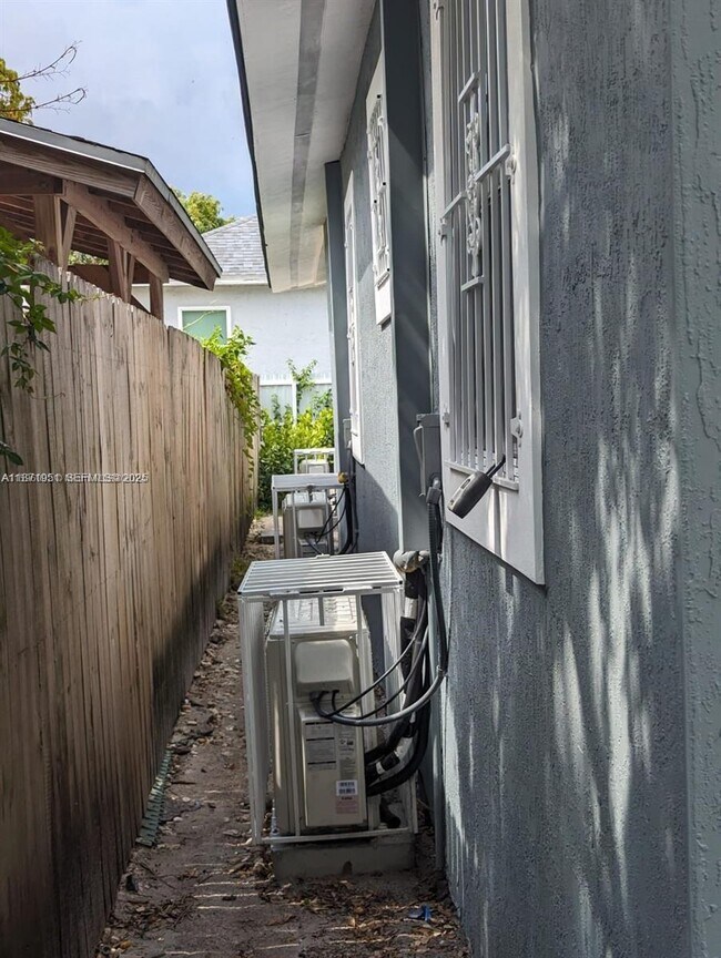 Building Photo - 790 NW 60th St