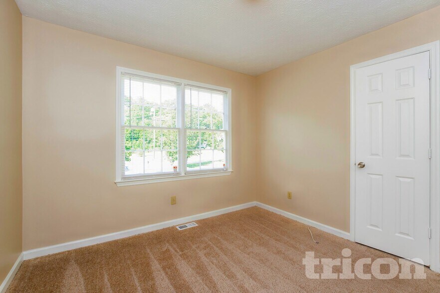 Building Photo - 145 Ridge Run Dr