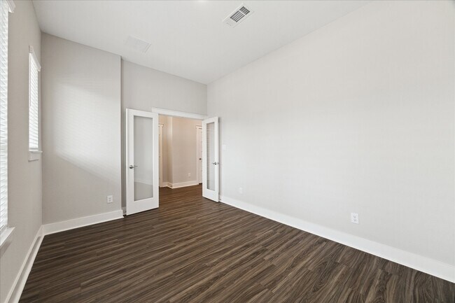 Building Photo - 15156 Parkland Canyon Dr