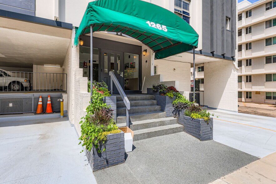 Entry - 1265 Race St