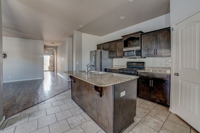 Building Photo - 3 Bed | 2 Bath in Owasso!