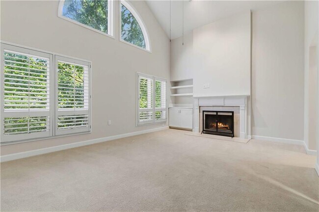 Building Photo - 3475 Oak Valley Rd NE