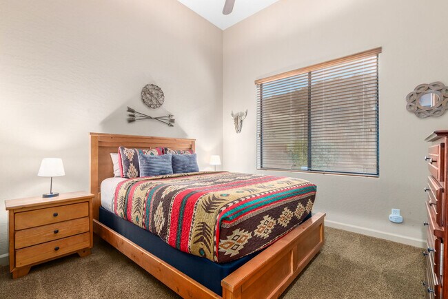 Building Photo - 3644 N Sagewood Cir
