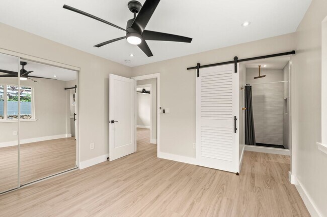 Building Photo - Manoa Valley, 4 bedroom, 3 bath, Fully Ren...