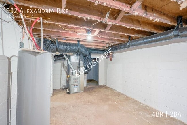 Building Photo - 532 Alexandria Pike