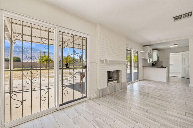 Building Photo - 33515 Wishing Well Trail