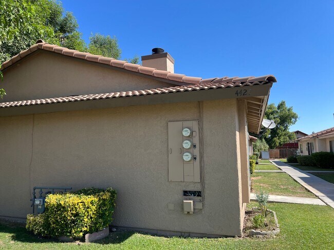 Building Photo - WH4422