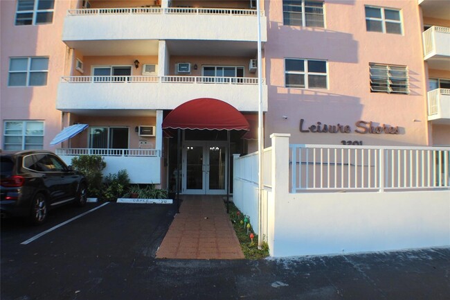 Building Photo - 3201 NE 14th Street Causeway