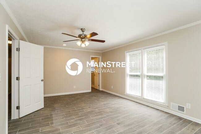 Building Photo - 3 Bedroom Pet-Friendly Home in Woodstock, GA with Main Street Renewal