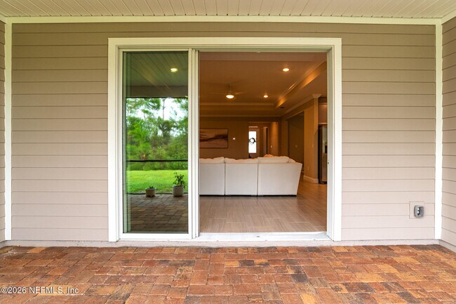 Building Photo - 75 Diamondback Ave