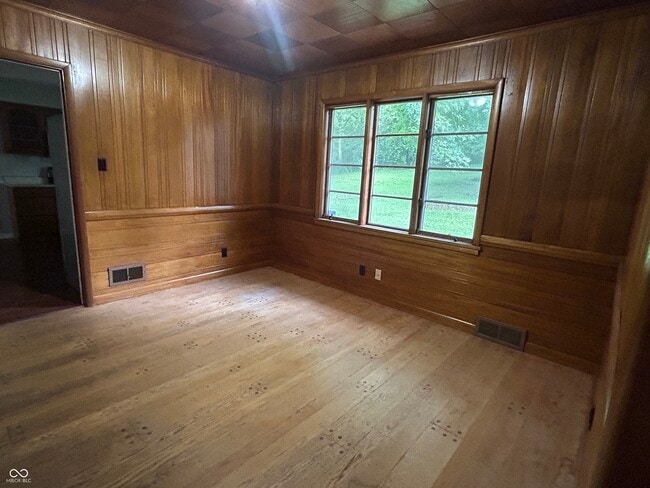 Building Photo - 5648 Rolling Ridge Rd