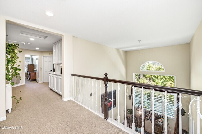 Building Photo - 2670 Grandoaks Dr