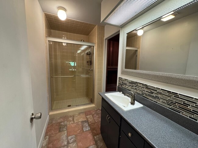 Building Photo - Spacious Mid-Century Modern Rental in Canton - 4 bed, 2 bath