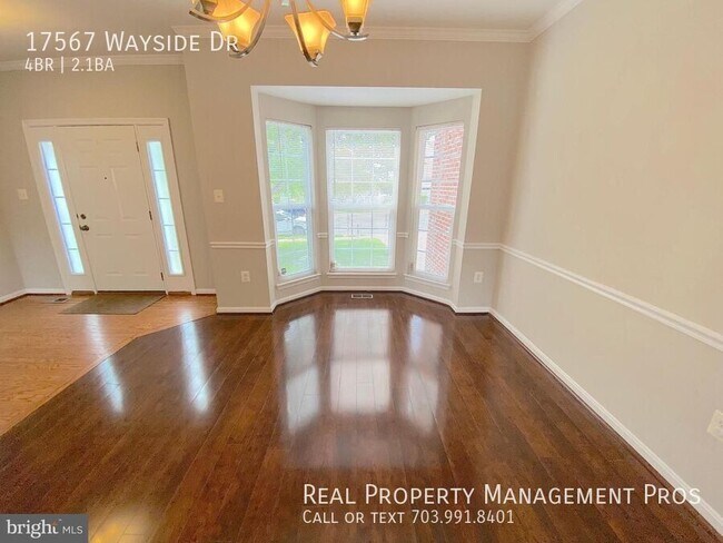 Building Photo - 17567 Wayside Dr